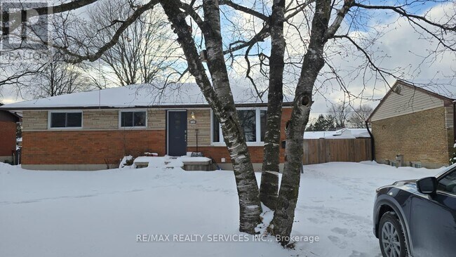 1183 Farnsborough Crescent in London, ON - Building Photo - Building Photo