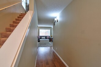 17536 SW Parkway Ct in Sherwood, OR - Building Photo - Building Photo