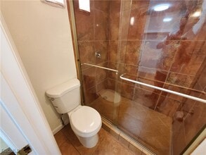 2366 E Mall Dr in Ft. Myers, FL - Foto de edificio - Building Photo