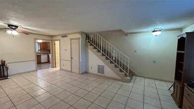 7600 Burgoyne Rd in Houston, TX - Building Photo - Building Photo