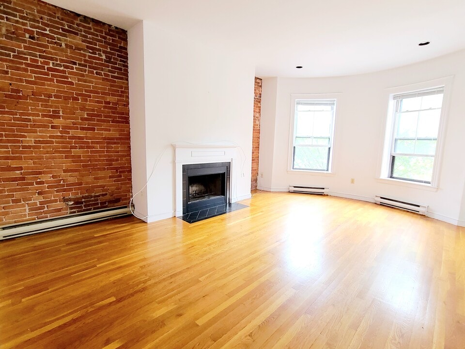 1750 Washington St, Unit 3 in Boston, MA - Building Photo