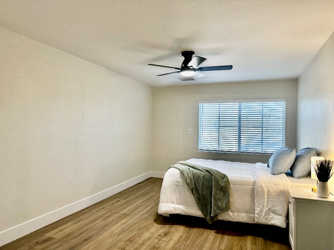 638 Ribbon Grass Ave in Las Vegas, NV - Building Photo - Building Photo