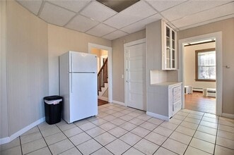 19 Greenman Ave in Westerly, RI - Building Photo - Building Photo