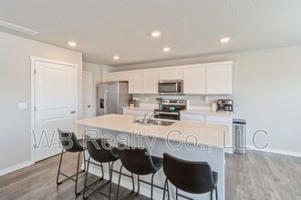271 NW Charlestown Ln in Waukee, IA - Building Photo - Building Photo