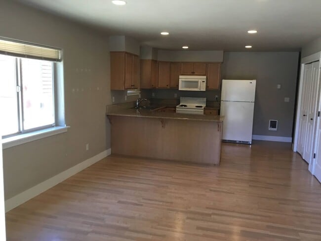 421 E 16th Ave in Eugene, OR - Building Photo - Building Photo