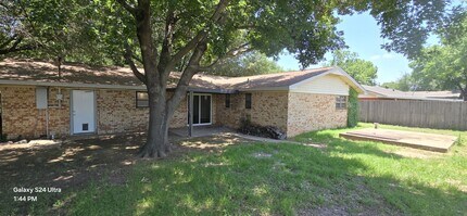 806 Easy St in Burkburnett, TX - Building Photo - Building Photo