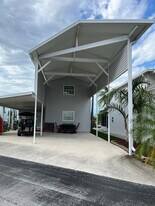 220 St George Dr in Davenport, FL - Building Photo