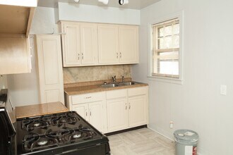 1201 S Edwin C Moses Blvd in Dayton, OH - Building Photo - Building Photo