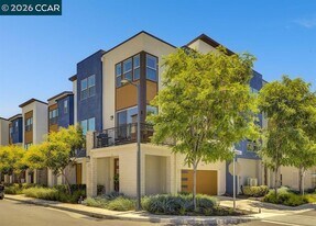 5436 Gracen Wy in Dublin, CA - Building Photo