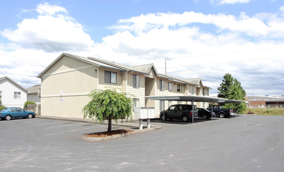 The Evergreen Apartments in Vancouver, WA - Building Photo