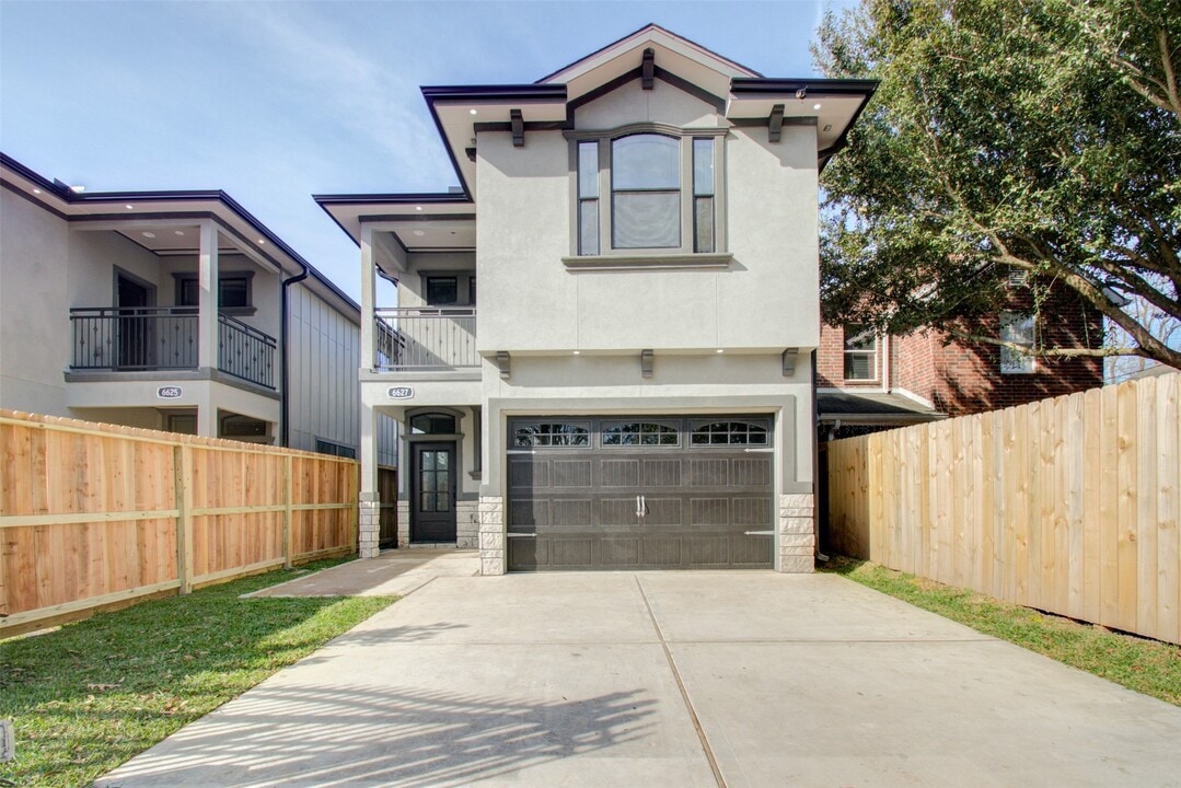 6627 Apollo St in Houston, TX - Building Photo