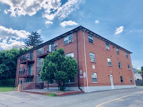 Amesbury Grace Apartments in Lawrence, MA - Building Photo - Building Photo