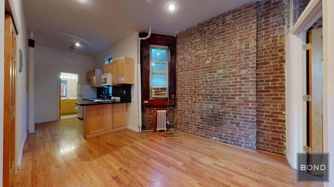 property at 1654 3rd Ave