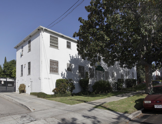 3907 Marathon St in Los Angeles, CA - Foto de edificio - Building Photo