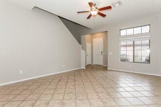 6312 S Nash Way in Chandler, AZ - Foto de edificio - Building Photo