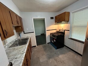 2434 Akins Dr in St. Louis, MO - Building Photo - Building Photo