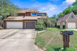 8113 Baywood Dr in Austin, TX - Building Photo