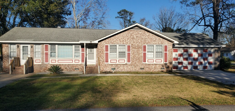 4704 Yardley Dr in North Charleston, SC - Building Photo