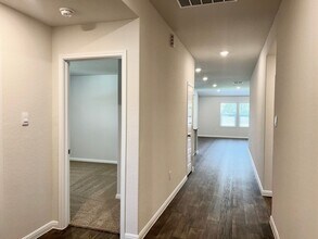 309 Butterfly Rose Dr in New Braunfels, TX - Foto de edificio - Building Photo