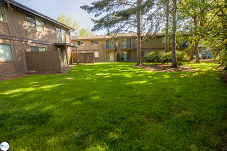 Bailey Hill Meadows in Eugene, OR - Building Photo - Building Photo