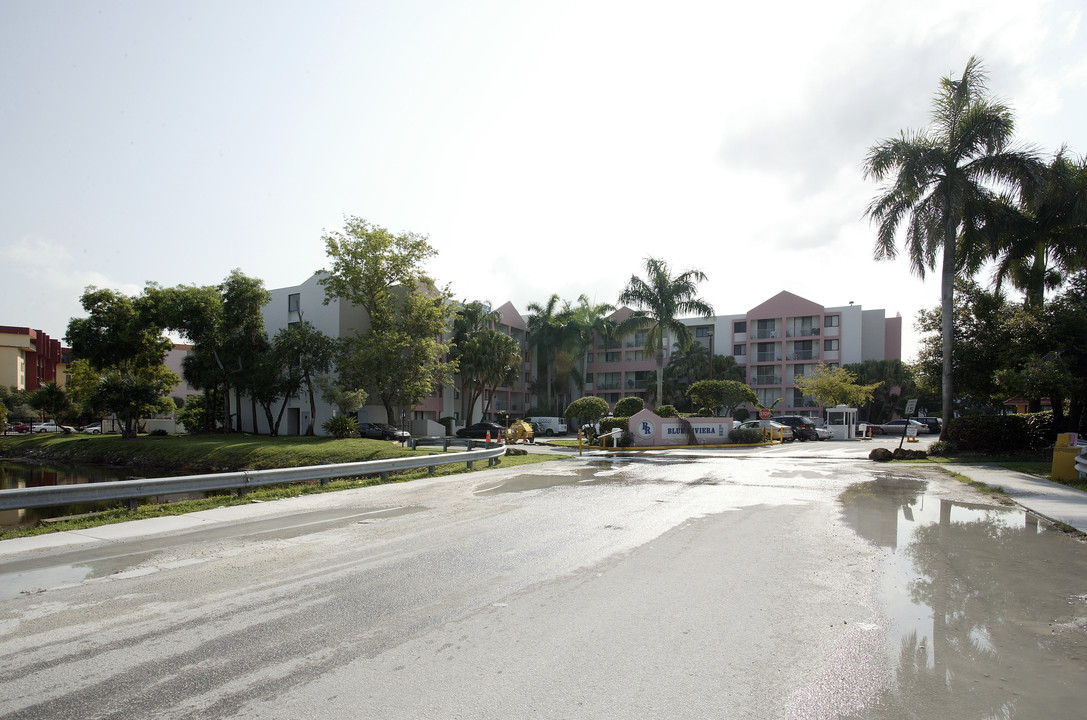 Blue Riviera in Miami, FL - Building Photo