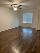 731 N Oak St in Webb City, MO - Building Photo - Building Photo