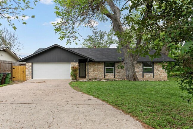 305 Pecan Ln in Round Rock, TX - Building Photo - Building Photo