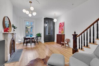 1233 Bloomfield St in Hoboken, NJ - Building Photo - Building Photo