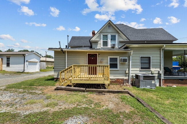 property at 1417 Watts St