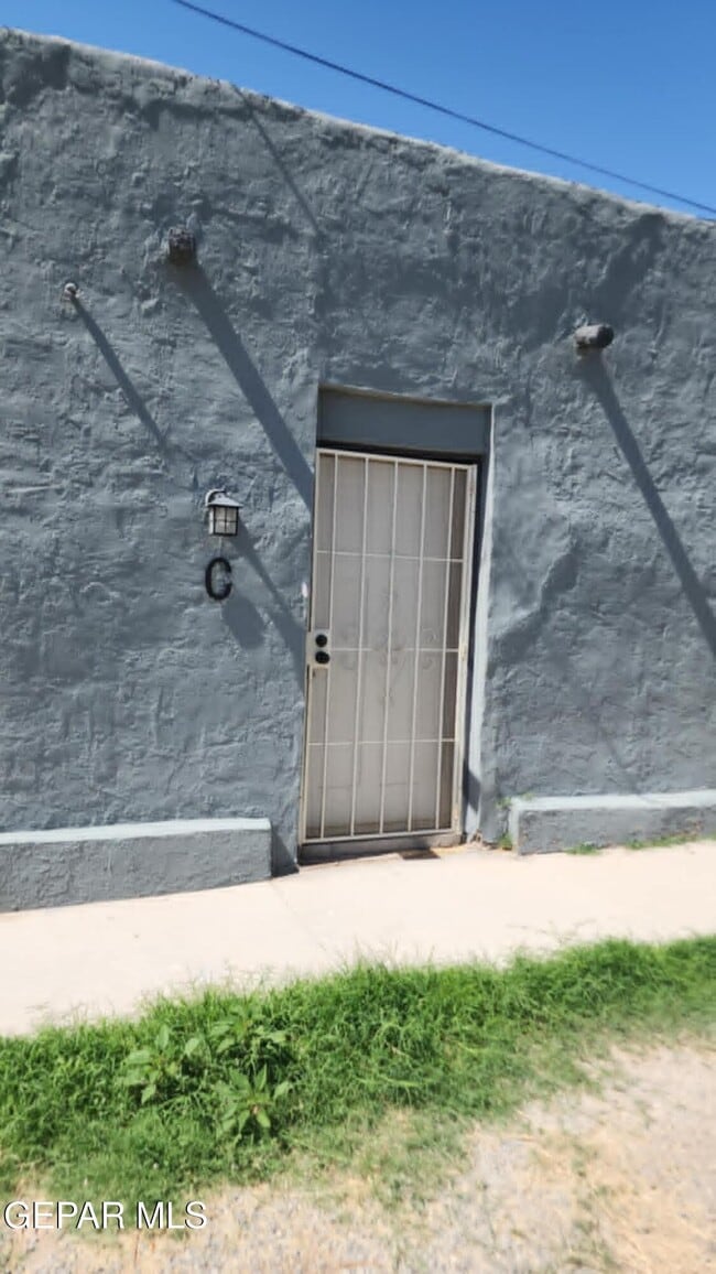 property at 151 N Pendell Rd
