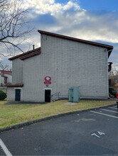 20 Prospect St in Manchester, CT - Building Photo - Building Photo