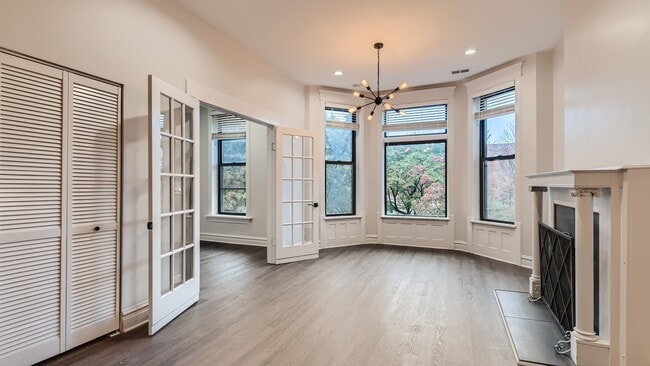 4053 N Greenview Ave in Chicago, IL - Building Photo - Building Photo