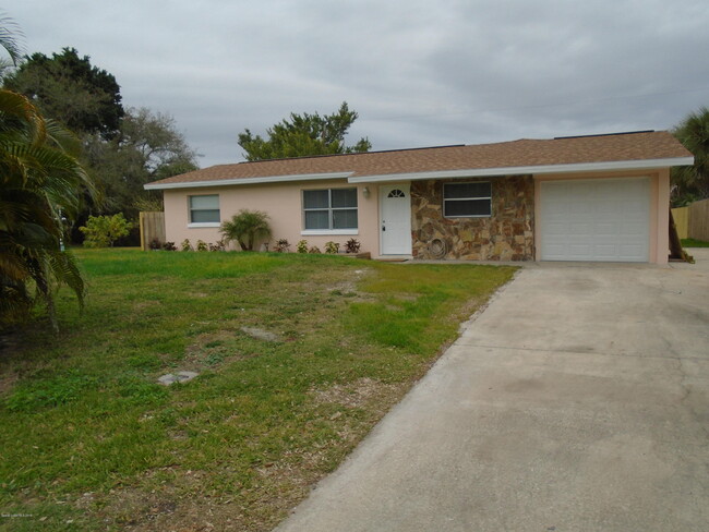 718 Sara Jane Ln in Merritt Island, FL - Building Photo - Building Photo