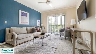 10051 Perimeter Station Dr in Charlotte, NC - Building Photo