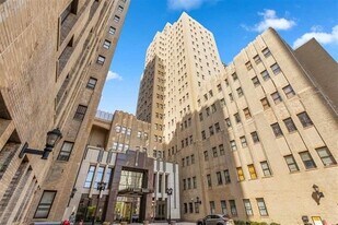 4 Beacon Way in Jersey City, NJ - Building Photo