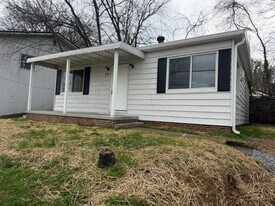 409 Eastgate Rd in Sevierville, TN - Building Photo