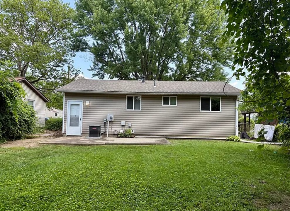 3411 Clarkston Ave in Columbus, OH - Foto de edificio