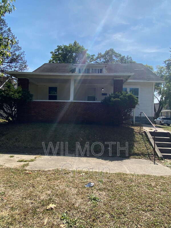 property at 3601 Brookside Pkwy S Dr