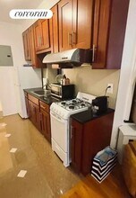 172 Mulberry St in New York, NY - Building Photo - Building Photo