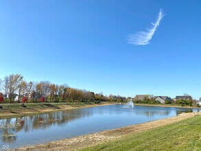 6685 Hawthorne Dr in McCordsville, IN - Building Photo - Building Photo