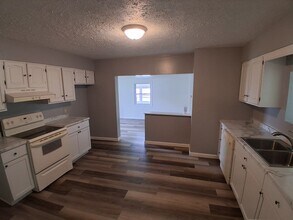 227 W 3rd St in Connersville, IN - Building Photo - Building Photo