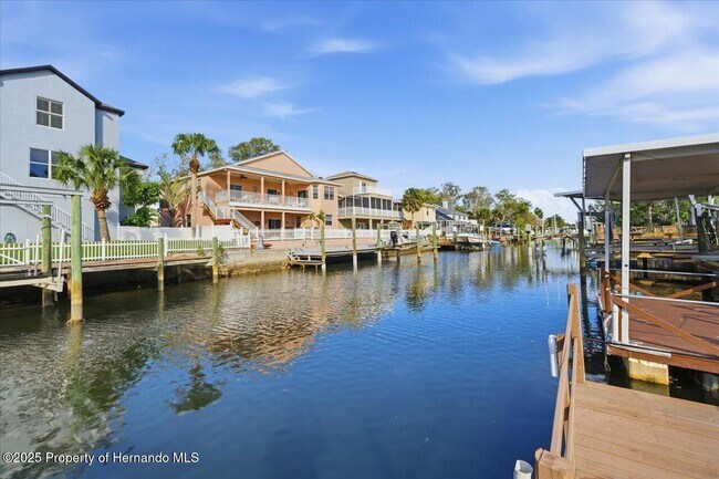 7527 Hatteras Dr in Hudson, FL - Building Photo - Building Photo