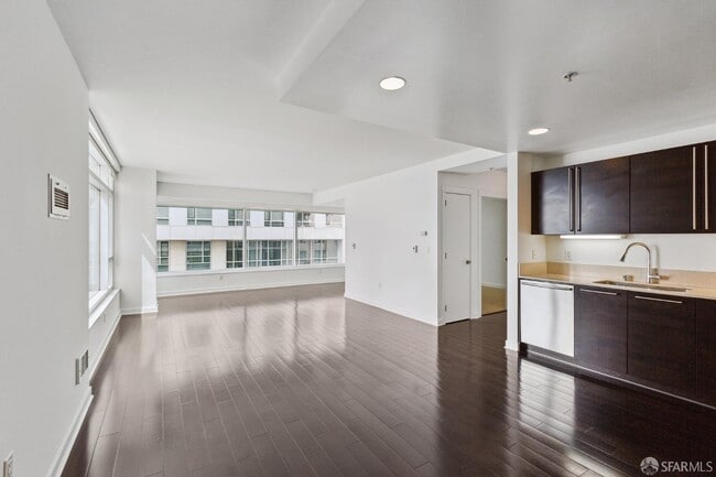 property at 1160 Mission St