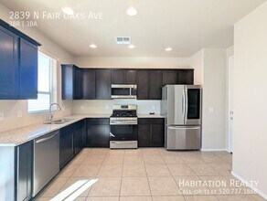 2839 N Fair Oaks Ave in Tucson, AZ - Building Photo - Building Photo