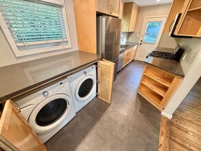 838 Penn St in El Segundo, CA - Building Photo - Building Photo