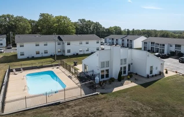 321 Cedarview Ct in Hillsboro, MO - Building Photo - Building Photo