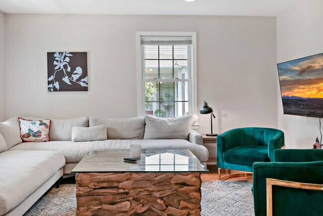 2021 Washington Blvd in Arlington, VA - Building Photo - Building Photo