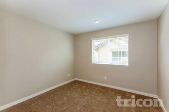 31597 Dwight Dr in Menifee, CA - Building Photo - Building Photo