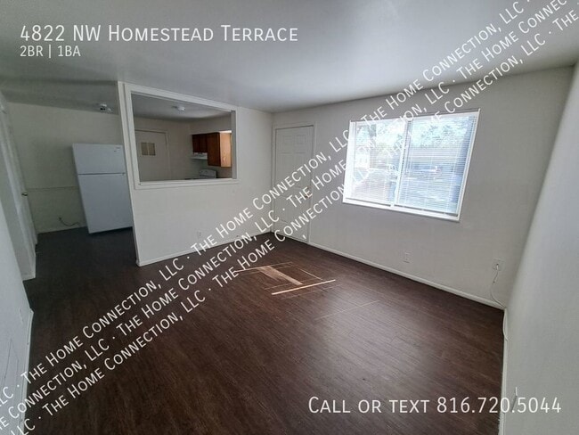 4822 NW Homestead Terrace in Riverside, MO - Building Photo - Building Photo