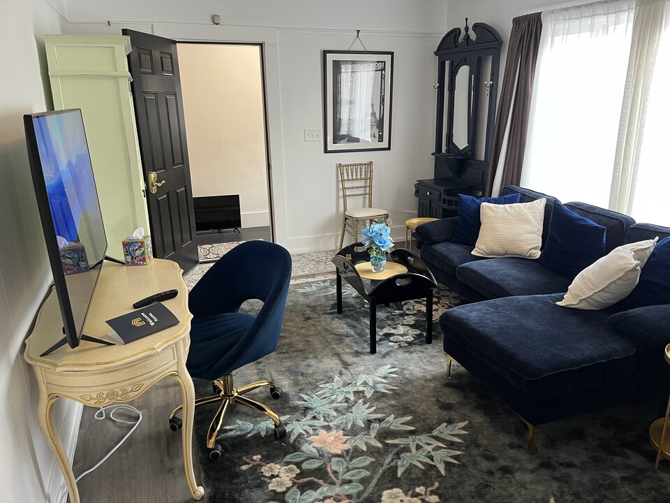 1122 9th St, Unit Petch Manor Apt. 2 in Eureka, CA - Foto de edificio